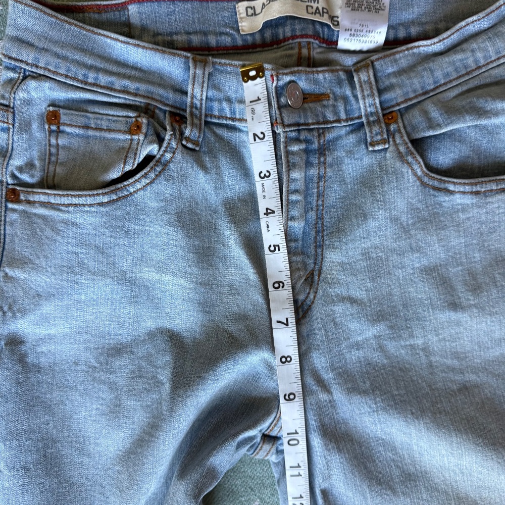 Levi Classic Slim Capris Size 10 Jeans - Picture 9 of 11